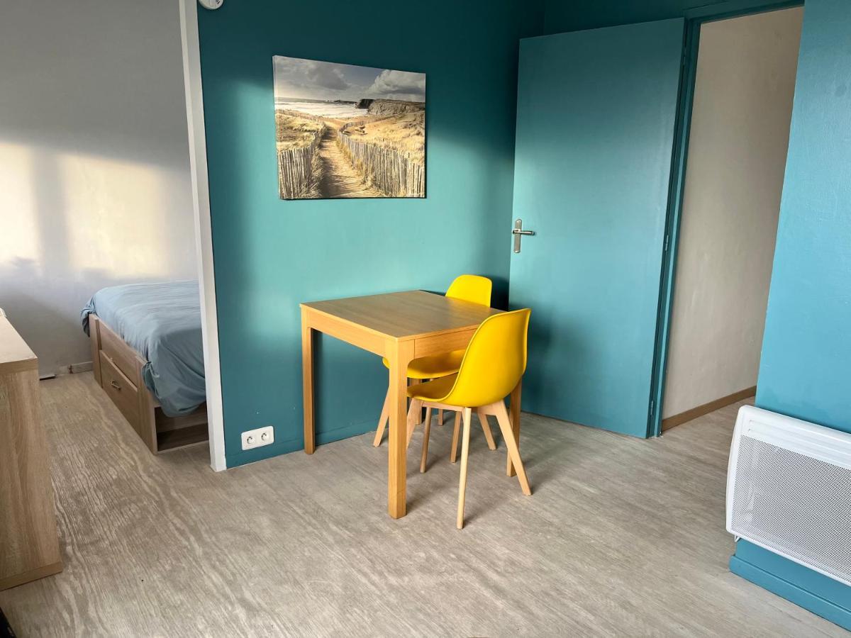 Апартаменты Studio Avec Chambre - Balcon Et A 20M De La Mer Курсёль-сюр-Мер Экстерьер фото